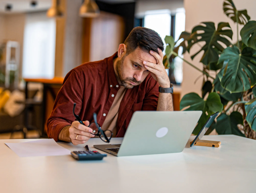 Missed deadlines lead to work being judged more harshly